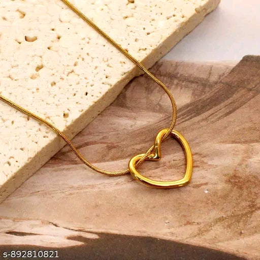 ✨Fancy Heart Pendant Necklace Gold Planted Heart Pendant Necklace ✨