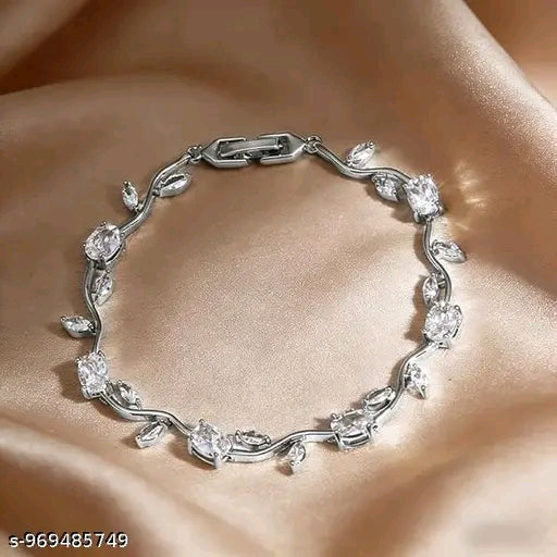 ✨Tulip Crystal Bracelet for women & Girls ✨