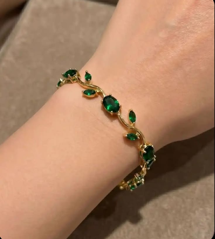 ✨Tulip Green Bracelet for Women & Girls ✨